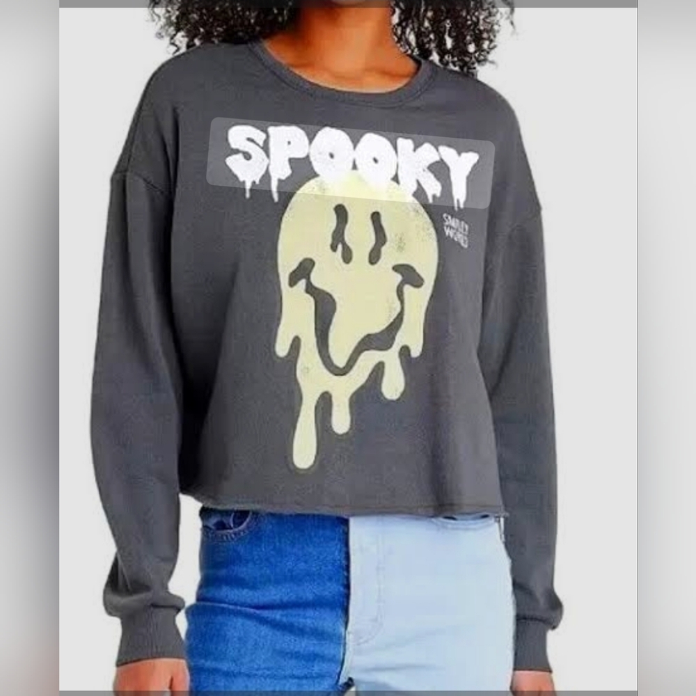 Spooky Smiley Face Graphic Sweatshirt